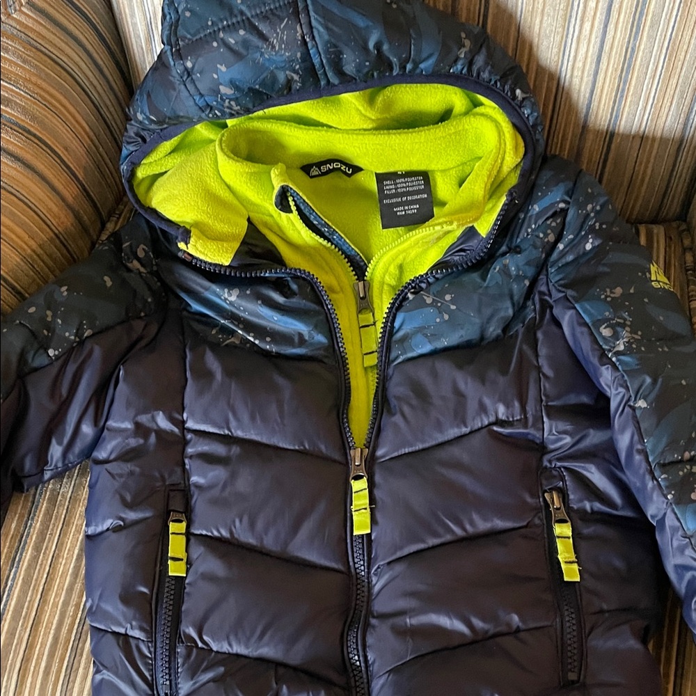 Lemon Kids Puffer Jacket in Navy and Lime